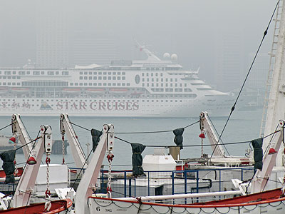 Star Cruises - From China Hong Kong Harbour Ferry Building - 4 April 2010 - 10:10